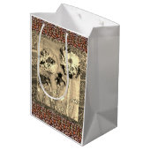 Tissue Bloemen 2 Medium Cadeauzakje (Achterkant Gekanteld)