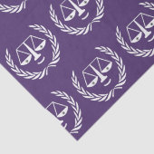 Tissuepapier met afstudeercadeau voor rechtenstude (Detail)