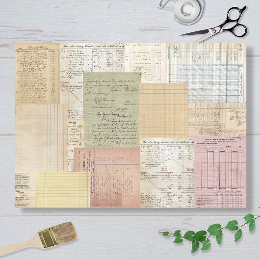 Tissuepapier met brieven en grootboeken