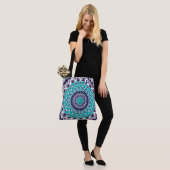 Titaanblauw en Paarse Krachtige Mandala Patroon Tote Bag (Op model)