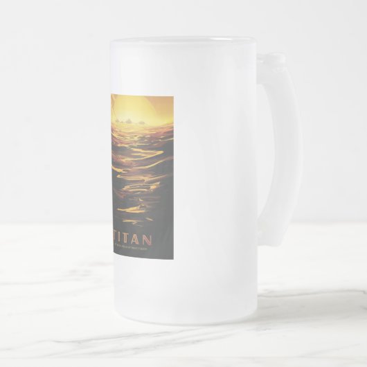 Titan grootste maan van planeet Saturnus Matglas Bierpul (Voorkant rechts)