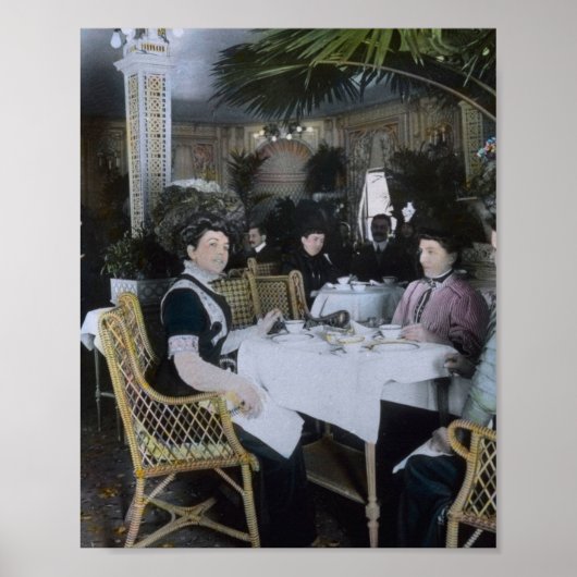 Titanic 1st Class Passengers Enjoy Luxury Poster (Voorkant)
