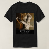 Titanic Cats Essential T-shirt (Design voorkant)