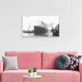 Titanic in de haven van Southampton Canvas Afdruk (Insitu (Woonkamer))