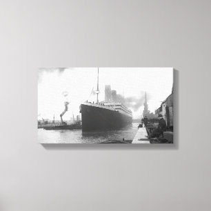 Titanic in de haven van Southampton Canvas Afdruk
