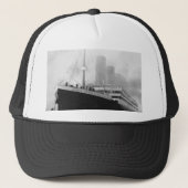 Titanic in dock in Southampton Trucker Pet (Voorkant)