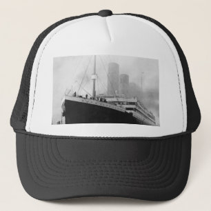 Titanic in dock in Southampton Trucker Pet