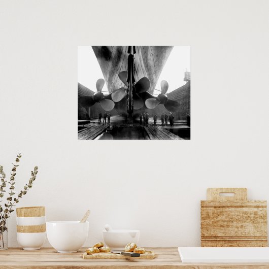 Titanic in Drydock Circa 1912 Poster (Keuken)