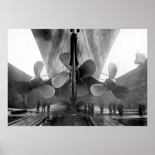 Titanic Propellers Poster (Voorkant)