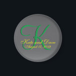 Titanium Best Fun Fab Magneet<br><div class="desc">Titaniumgrijze monogram. Fanciful en een driedimensionaal lichtrood roos monogram is heerlijk. Chic Unique is,  impulsief,  griezelig,  eigenaardig en trifel. Alle afbeeldingen en illustraties © door de eigenaar van deze winkel en mogen zonder schriftelijke toestemming in geen enkele vorm worden gereproduceerd.</div>