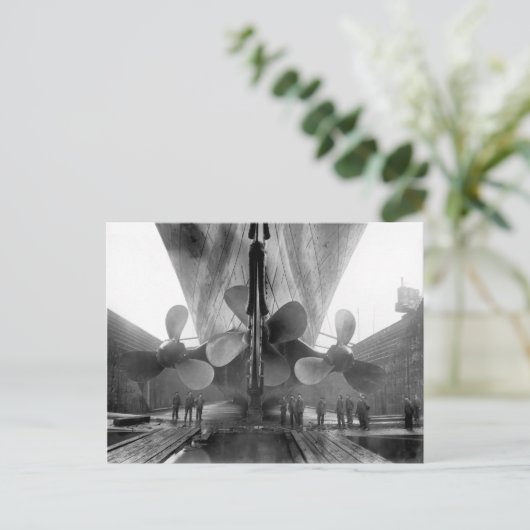 Titaniumschroeven Briefkaart (Staand voorkant)