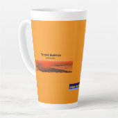 Titan's Surface Latte Mok (Linkerhoek)