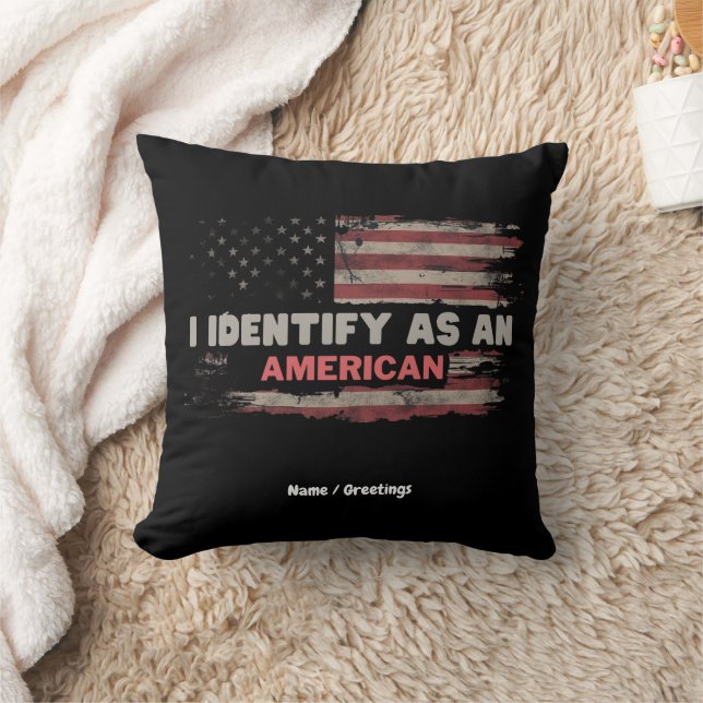 Titel: Ik identificeer me als een Amerikaans vlago Kussen (Deken)
