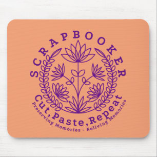 Titel: "Scrapbookers - knippen, plakken en herhale Muismat