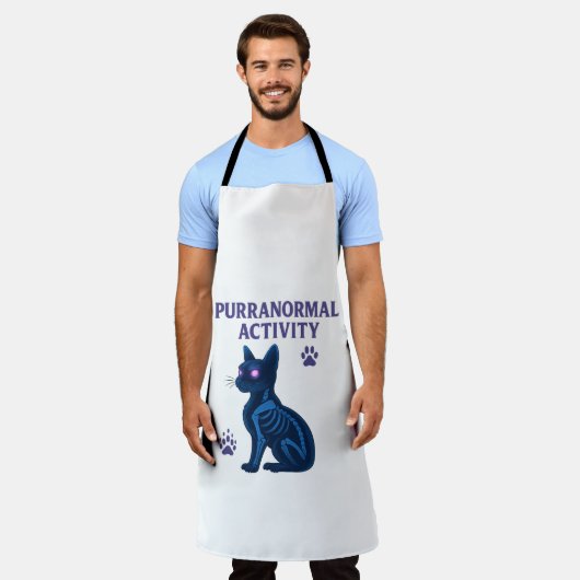 Title: Purranormal Activity – Haunted Cat Apron Schort (Gedragen)