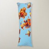 Title the ultimate playtime companion lichaamskussen (Voorkant Verticaal)