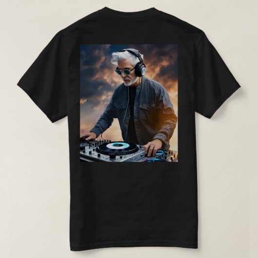 To create a DJ T-shirt with a print title, here ar (Design achterkant)