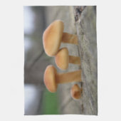 Toadstools Macro Kitchen Towel Theedoek (Verticaal)