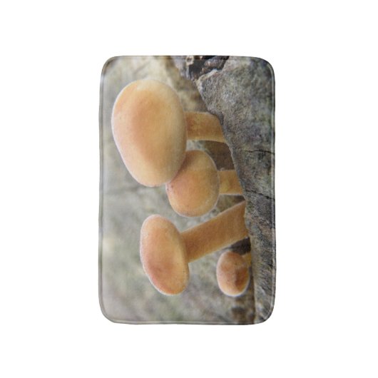 Toadstools op Tree Trunk Bath Mat (Voorkant Verticaal)