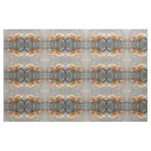 Toadstools op Tree Trunk Patterned Animal Stof (Fat Quarter)