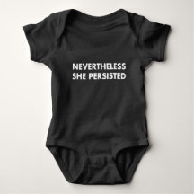 Toch bleef ze volharden in Baby-bodysuit
