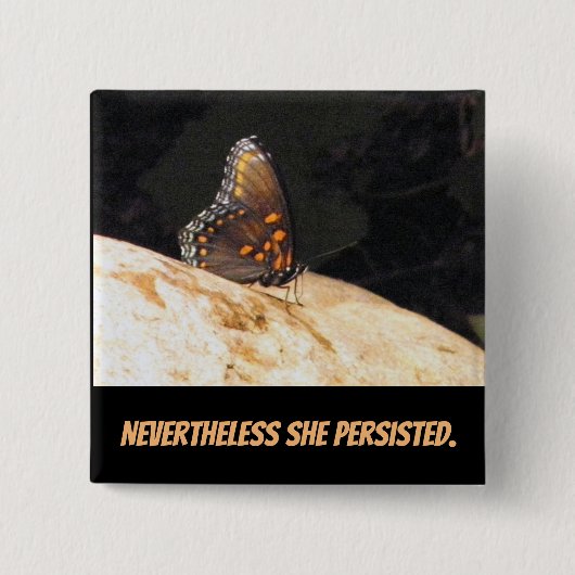 Toch hield ze Button aan (Voorkant)