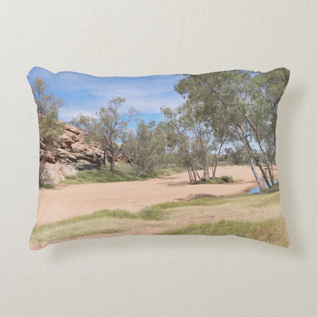 Todd River en Barron Gorge Decoratief Kussen (Voorkant)