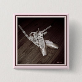 'Toe Shoes' Square Pin Vierkante Button 5,1 Cm