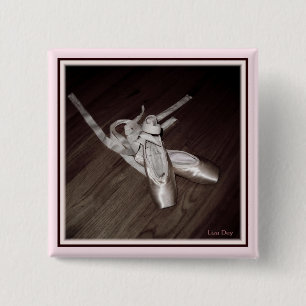 'Toe Shoes' Square Pin Vierkante Button 5,1 Cm