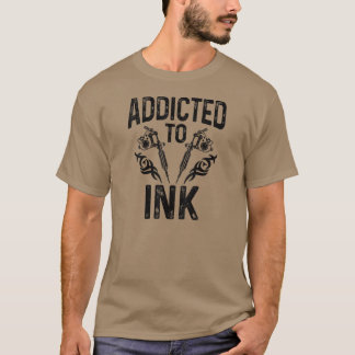 Toegediend aan inkt Tattoo T-shirt