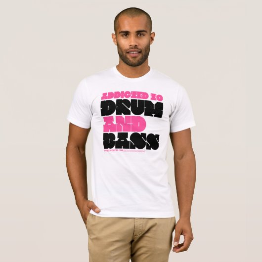 Toegediend aan trommel en bas t-shirt (Voorkant volledig)