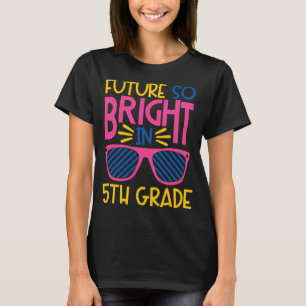 Toekomst, zo helder in 5e graad vijfde zonnebril K T-shirt