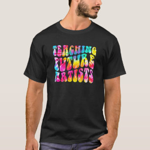 Toekomstige artiesten leren leraar terug naar SC T-shirt