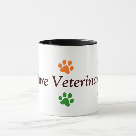 Toekomstige diergeneeskundige en kleurrijke verf a mok (Midden)