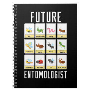 Toekomstige Entomoloog snijdt insectentypes in Notitieboek