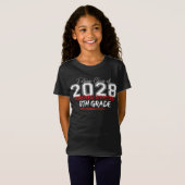 Toekomstige klasse van 2028 Ik overleefde & geslaa T-shirt (Voorkant volledig)