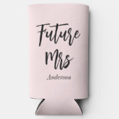 Toekomstige Mevrouw Blush Roze Bachelorette Seltzer Blikjeskoeler (Voorkant)