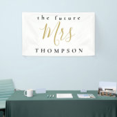 Toekomstige mevrouw Surname Gold Black Typografie Spandoek (Beurs)