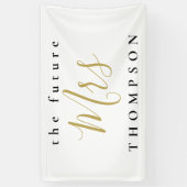 Toekomstige mevrouw Surname Gold Black Typografie Spandoek (Verticaal)