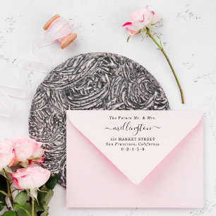 Toekomstige Mr & Mrs Elegant Script Name Return-ad Zelfinktende Stempel