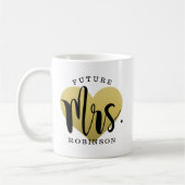 Toekomstige Mrs Gold Heart Custom Wedding Monogram Koffiemok (Links)