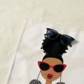 Toes in Sand. Boek in hand. Strandlaken (In situ)