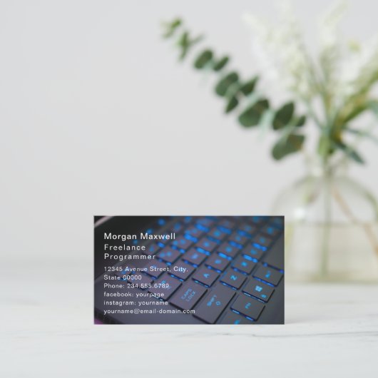Toetsenbord Computerprogrammeur QR-code blauw Visitekaartje (Staand voorkant)