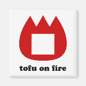 📛 tofu in brand magneet (Voorkant)
