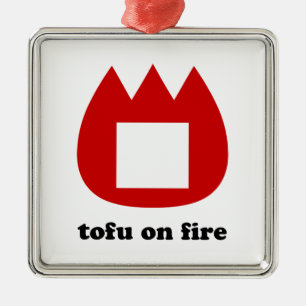 📛 tofu in brand metalen ornament