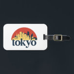 Tokyo Japan City Skyline Retro Cityscape Art Bagagelabel<br><div class="desc">en retro-stadsplan met prachtige skyline, toeristische attractie en cityscape art. Koelwolkenkrabber en bouwartikelen voor silhouette-illustratie voor toeristen en reizigers. Perfect als souvenir om terug naar huis te brengen wanneer je op reis bent. Bespaar de herinnering aan uw reis en vakantie met familie en vrienden. De achtergrondkleur kan aan uw gewenste...</div>