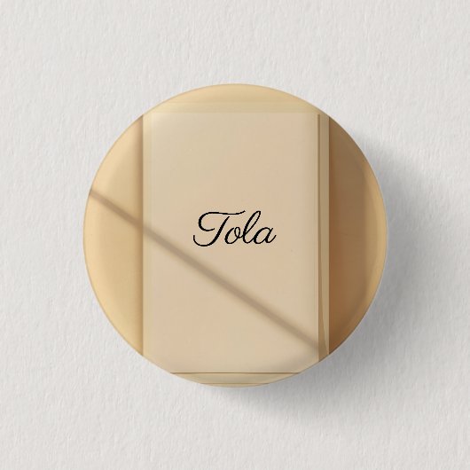 Tola Modern Name Button – Personalized Wall Print (Voorkant)