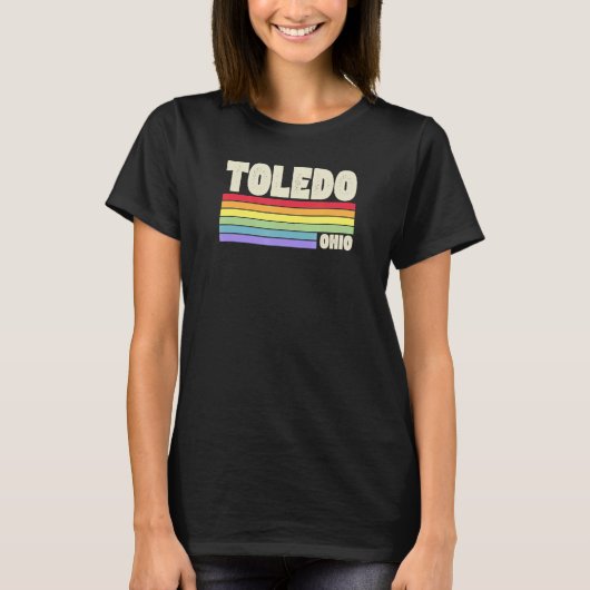 Toledo Ohio Pride Rainbow Flag Gay Pride Merch Que T-shirt (Voorkant)