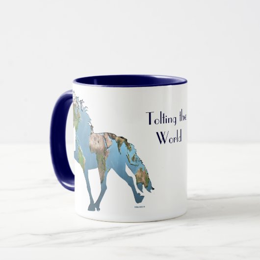 Tolheffing op de wereld mok (Voorkant links)
