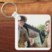 Tom helpt Mary uit een koets Sleutelhanger (Voorkant)